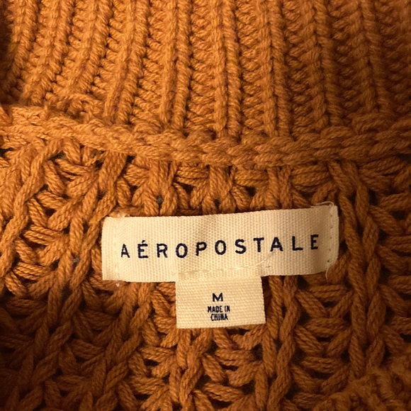 Aeropostale cold shoulder sweater. Color: Burnt Orange Size: M - Picture 6 of 6
